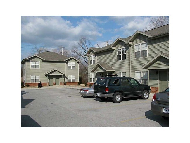 1428 W Netherland Way in Fayetteville, AR - Foto de edificio - Building Photo