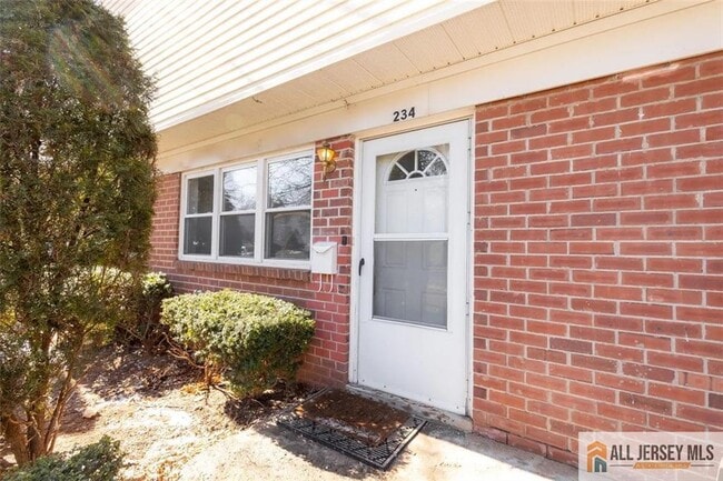 234 Inza St in Highland Park, NJ - Building Photo - Building Photo