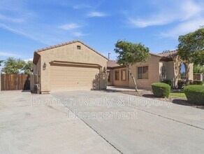 3146 E Coconino Dr in Gilbert, AZ - Building Photo - Building Photo