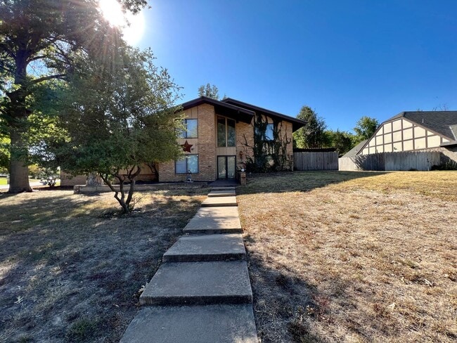 property at 2701 Redbird Ln