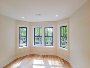 4855 N Seeley Ave, Unit 1 in Chicago, IL - Building Photo - Building Photo