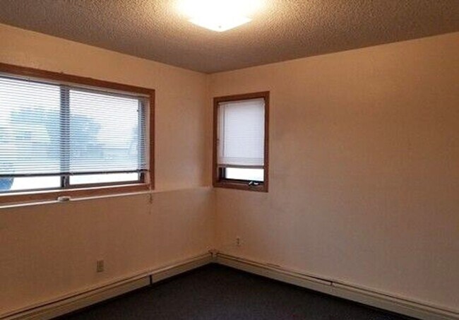 322 Old Hwy 52 in St. Joseph, MN - Building Photo - Building Photo