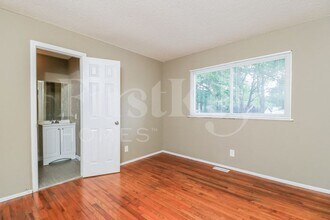 6722 Champana Ln in Florissant, MO - Foto de edificio - Building Photo