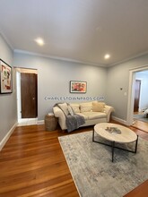 74 Russell St, Unit 1 in Boston, MA - Building Photo - Building Photo