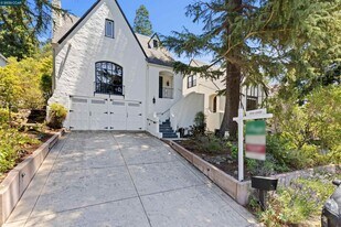 1048 Leo Way in Oakland, CA - Building Photo
