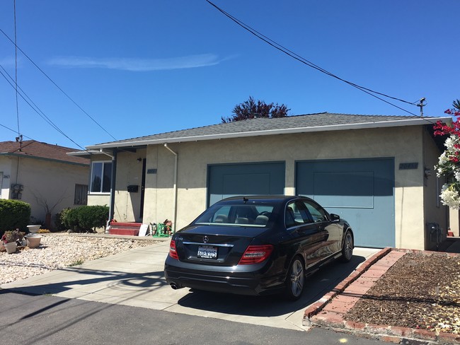 20453 Stanton Ave in Castro Valley, CA - Building Photo - Other