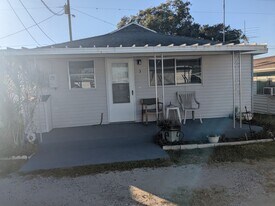 120 S Fortner Ave in Lakeland, FL - Building Photo