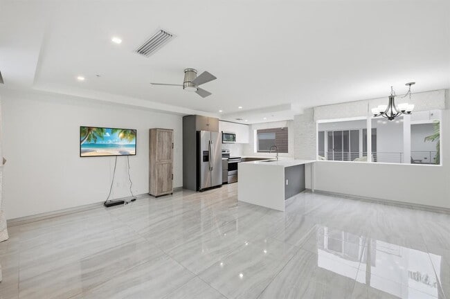 property at 714 NE 16th Ave