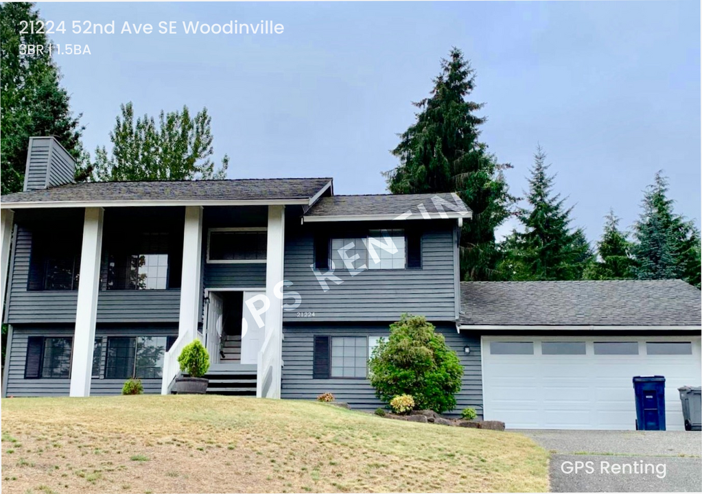 21224 52nd Ave SE in Woodinville, WA - Foto de edificio