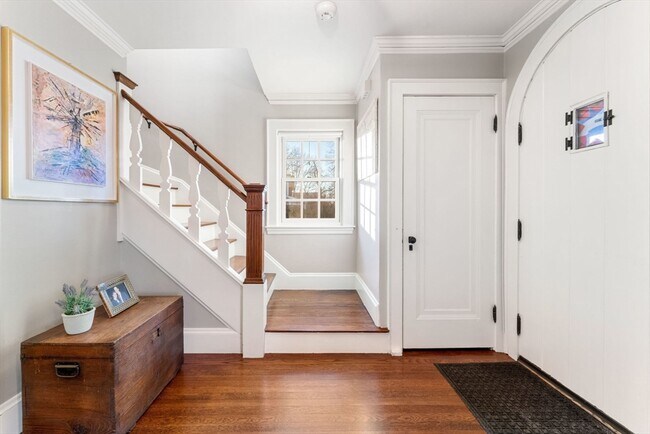 8 Vernon St in Newton, MA - Building Photo - Building Photo