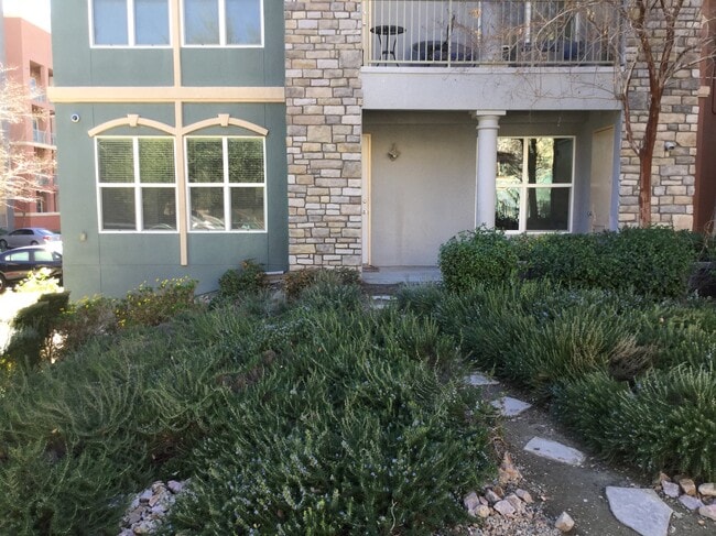 38 E Serene Ave, Unit 101