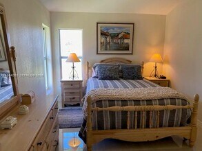 1076 Rotonda Cir in Rotonda West, FL - Building Photo - Building Photo