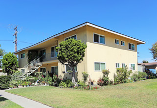 6601 Ginger Ln in Westminster, CA - Foto de edificio - Building Photo