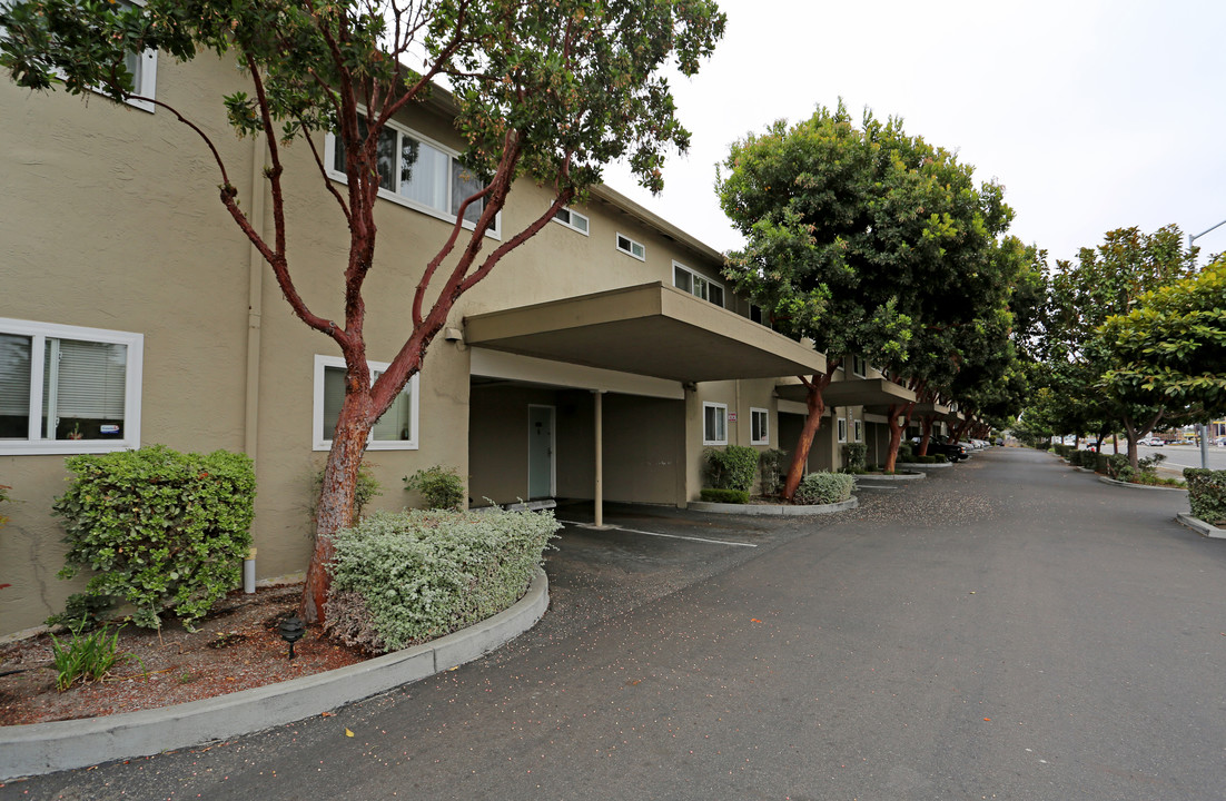 Washington Townhomes in San Lorenzo, CA - Building Photo