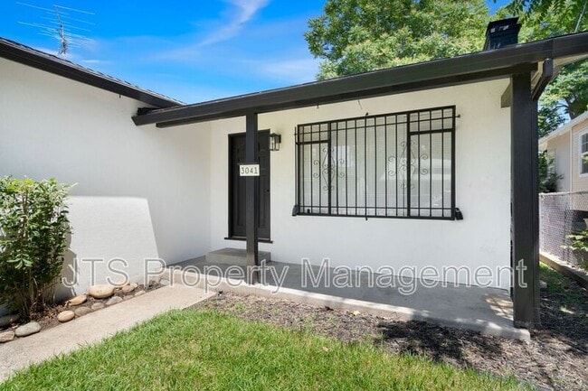 3041 San Carlos Wy in Sacramento, CA - Building Photo - Building Photo