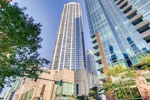 512 N McClurg Ct in Chicago, IL - Building Photo