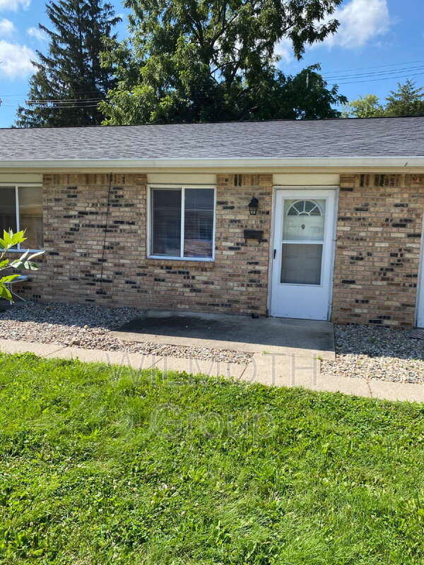 property at 318 N Clark St