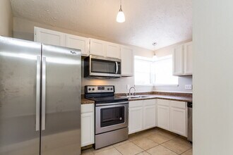 7010 Foxmont Ln in Humble, TX - Building Photo - Building Photo