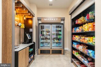 1130 N Delaware Ave in Philadelphia, PA - Building Photo - Building Photo