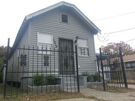 1313 Flood St in New Orleans, LA - Building Photo