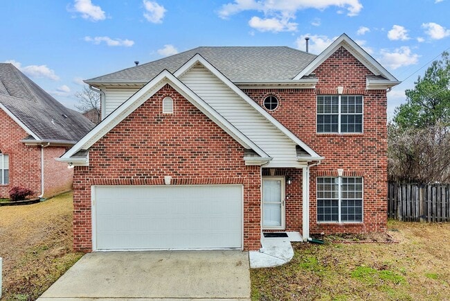 property at 1048 Castlemaine Trail