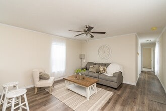 76 Poppy Dr in Fenton, MO - Building Photo - Building Photo