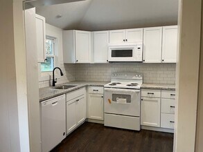 6028 Jackson Ave in Kansas City, MO - Building Photo - Building Photo