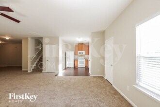 15607 Lakepoint Forest Dr in Charlotte, NC - Building Photo - Building Photo