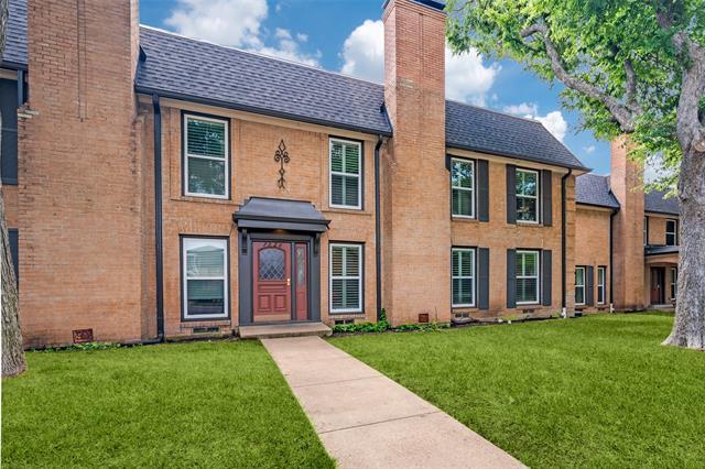 7826 Meadow Park Dr in Dallas, TX - Building Photo