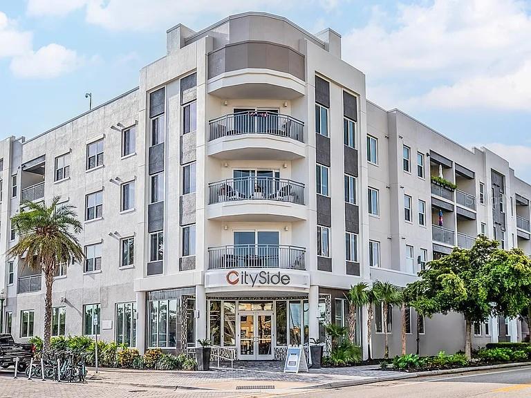 700 Cocoanut Ave-Unit -332 in Sarasota, FL - Building Photo