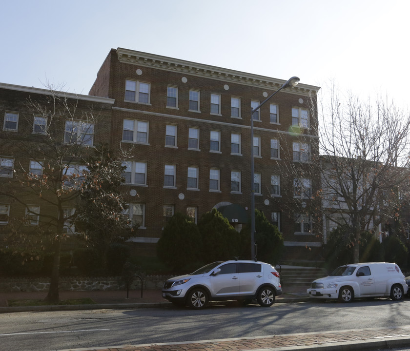 815 Maryland Ave NE in Washington, DC - Building Photo