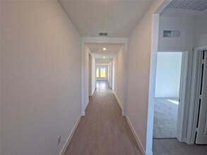 925 Raintree Rd in Princeton, TX - Building Photo - Building Photo