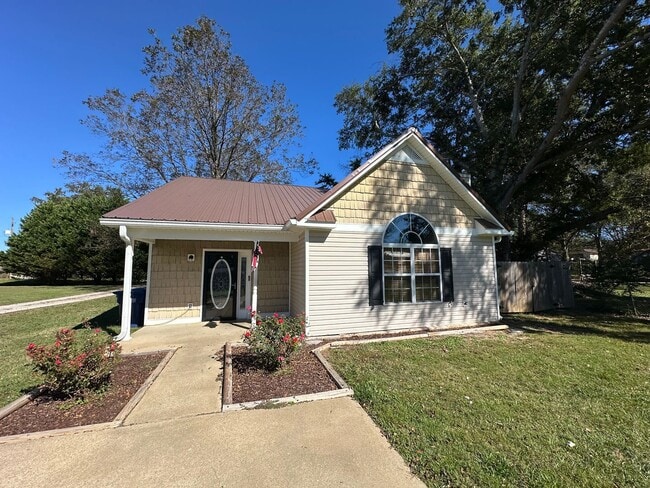 property at 1311 Circle Dr