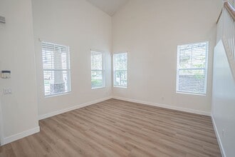 19730 Byrne Pl in Santa Clarita, CA - Building Photo - Building Photo