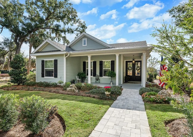 property at 622 W 11th Ave