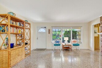 124 Sandal Ln in West Palm Beach, FL - Building Photo - Building Photo