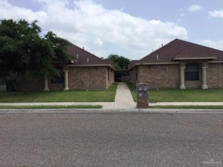property at 11 E Quail St