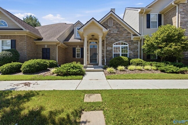 1003 Scarlet Woods