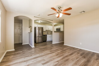 218 Woodmere Blvd in Sanford, FL - Building Photo - Building Photo