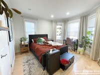 108 Buttonwood St, Unit 1 in Boston, MA - Building Photo - Building Photo