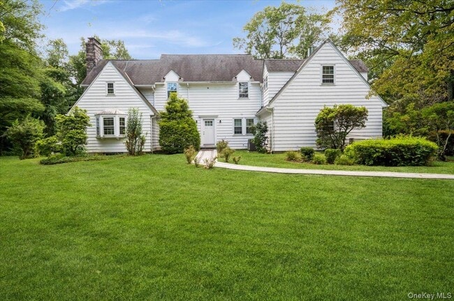 property at 34 Wolfe Ln