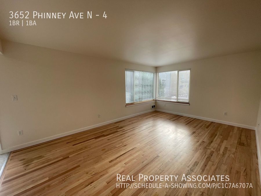 3652 Phinney Ave N, Unit 4 in Seattle, WA - Building Photo