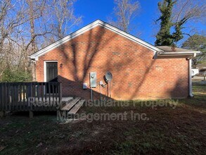 1506 Hidden Creek Terrace in High Point, NC - Building Photo - Building Photo