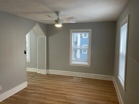 7 Olive St in Newburyport, MA - Building Photo