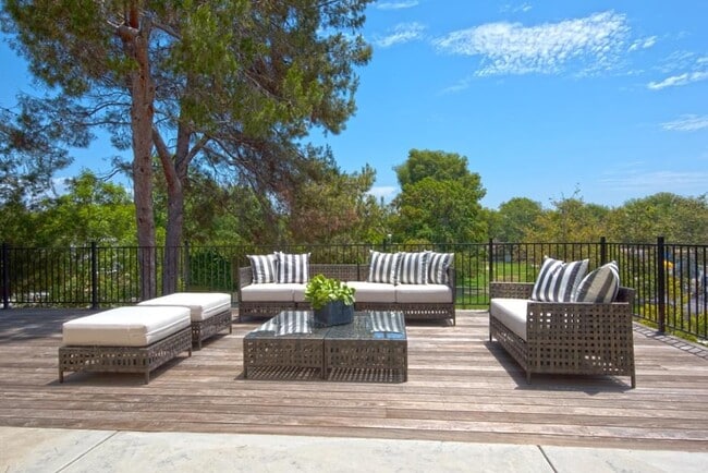 2812 Anchor Ave in Los Angeles, CA - Building Photo - Building Photo