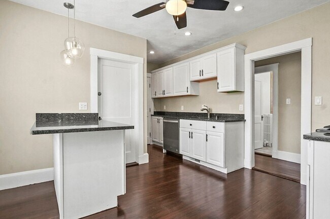 10 Charlemont St in Boston, MA - Building Photo - Building Photo