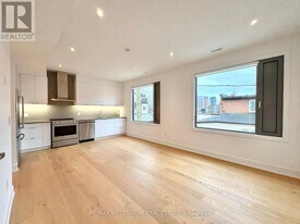 155 Dovercourt Rd in Toronto, ON - Building Photo