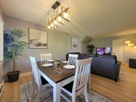 7 Hudson Pl in Ithaca, NY - Building Photo