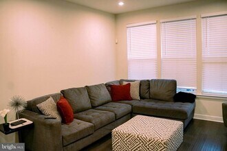 6212 Editors Park Dr in Hyattsville, MD - Building Photo - Building Photo