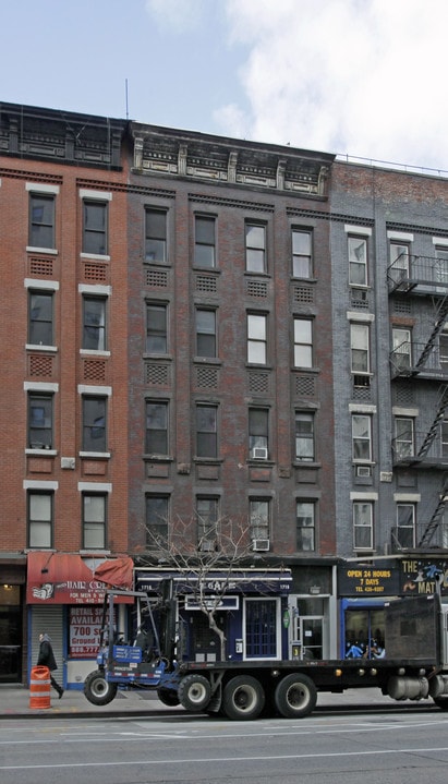 1715 First Ave in New York, NY - Building Photo